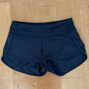 Lululemon black shorts 2”